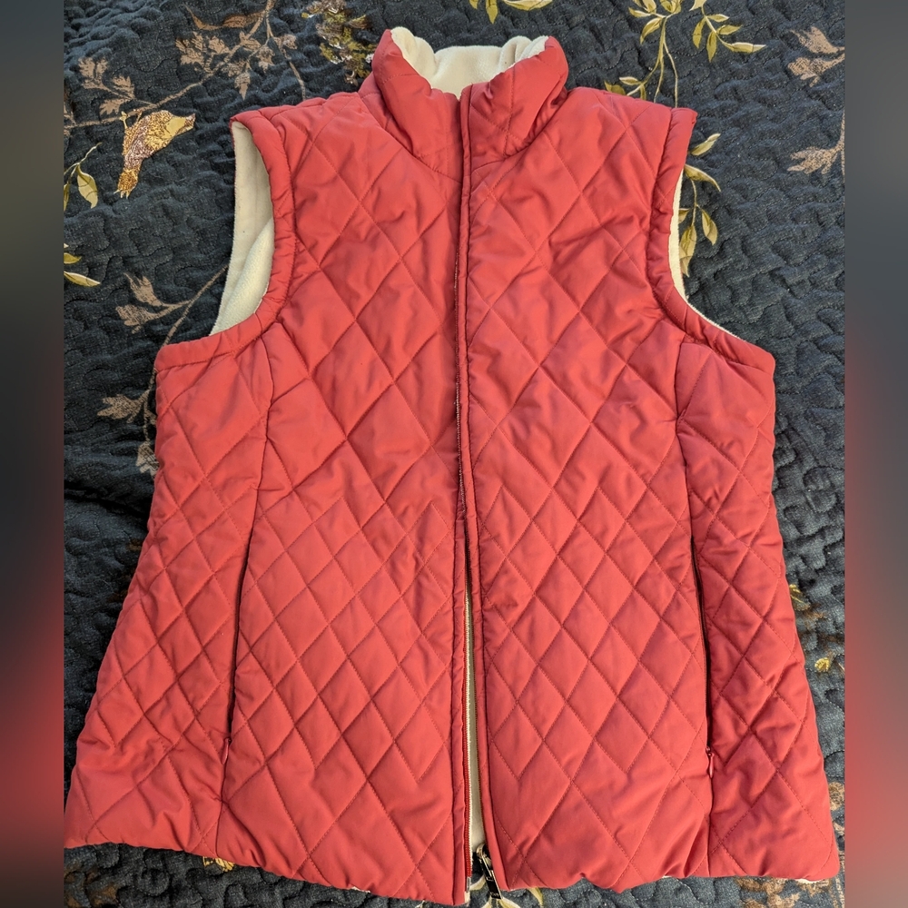 Izod Women's Reservible Quilted Vest in Coral And Creamer. Medium